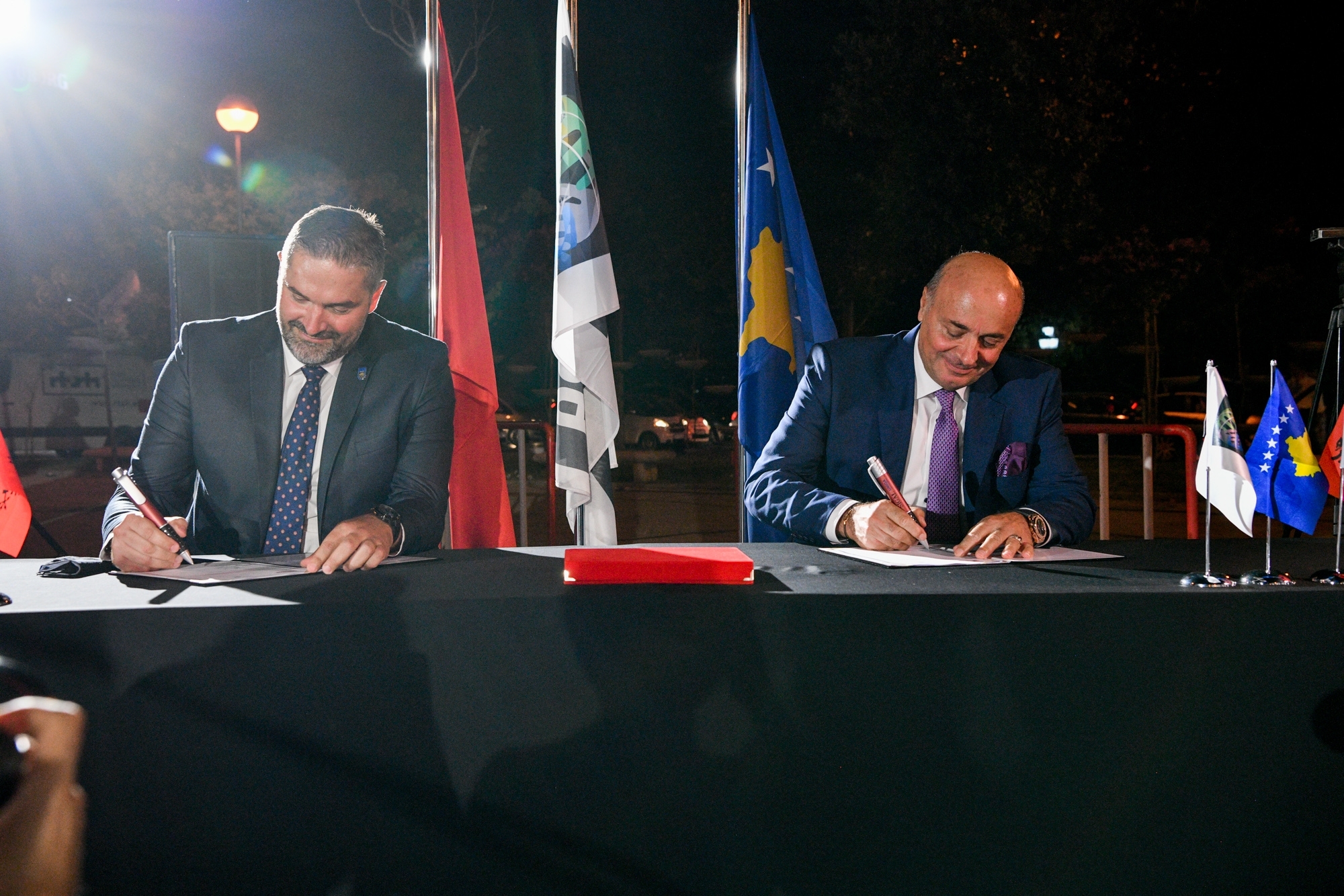 HISTORIKE NËNSHKRUHET MARRËVESHJA PËR FORMIMIN E LIGËS UNIKE